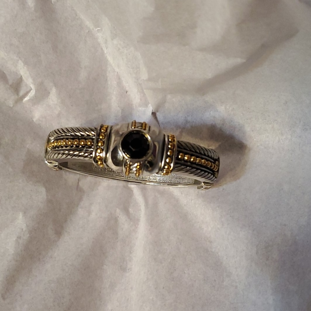 Ladies Bangle